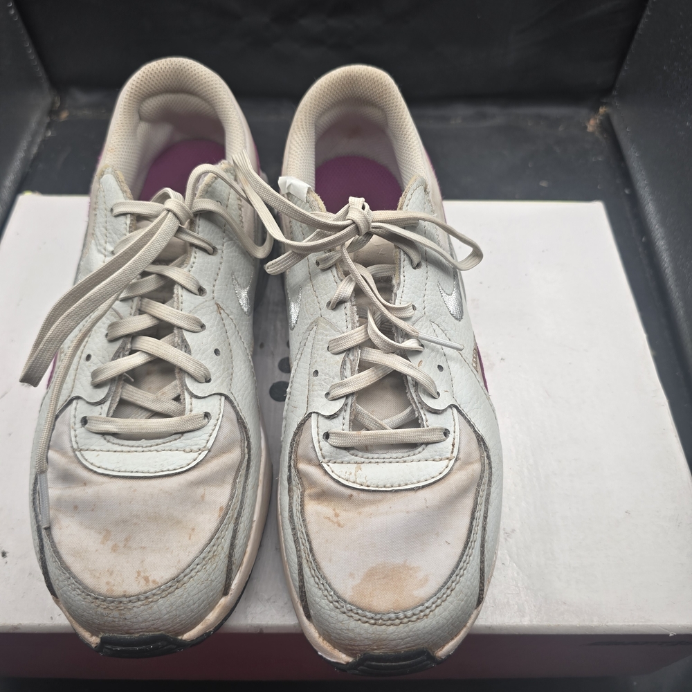 Nike‎ Cream and Purple Athletic Shoes